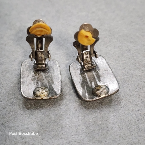 Vintage Clip-On Earrings | Green & Purple Cabochons on Oxidized Metal | ¾" - Picture 6 of 7